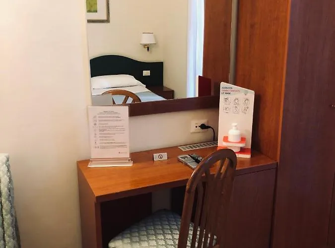La Girandola Oda ve Kahvaltı Roma